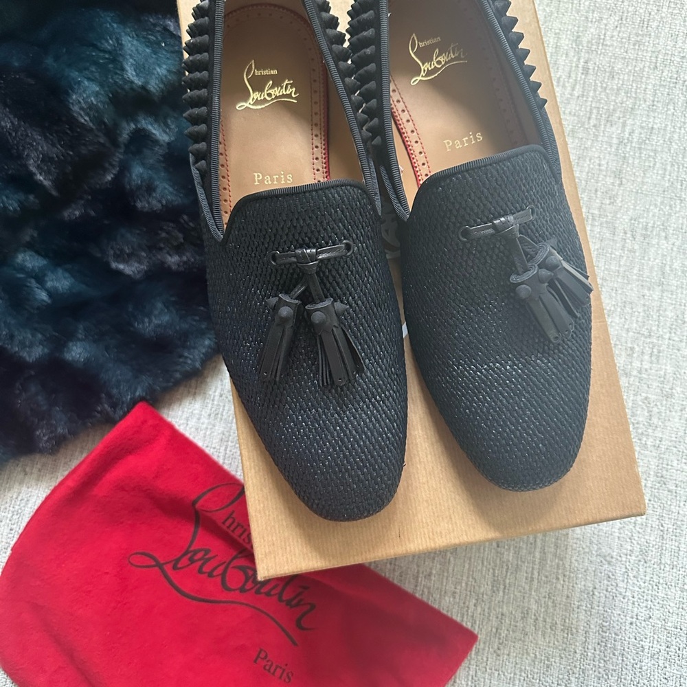 Christian Louboutin Tassilo loafers in black 40.5